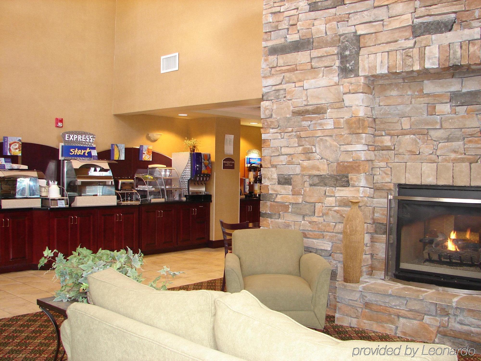 Holiday Inn Express Hotel & Suites Lexington-Downtown University By Ihg Ngoại thất bức ảnh